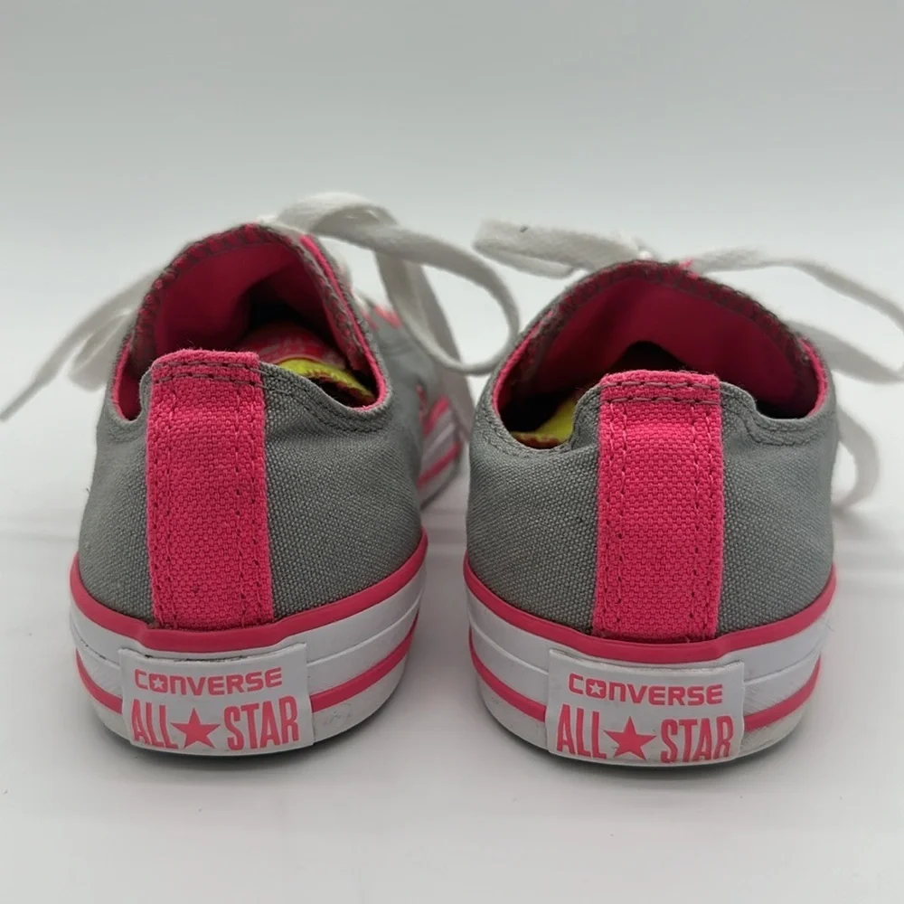 Converse All Star Chuck Taylor Girls Size 4 Double Tongue Sneaker 640578F